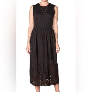 Good hart black dress